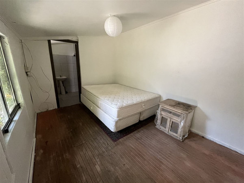 Casa En Arriendo De 10 Dorm. En Ñuñoa
