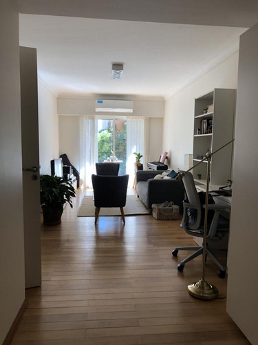 Impecable Departamento De 3 Ambientes Con Cochera Y Baulera