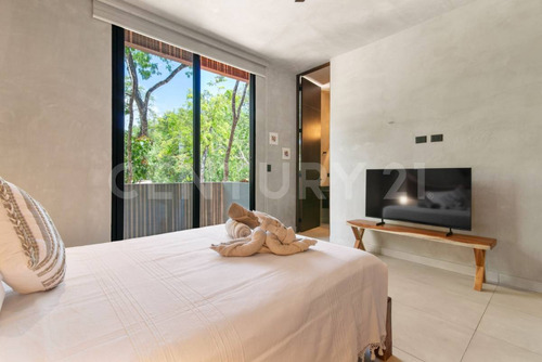 Villa En Venta Tulum De Tres Habitaciones Y Tres Baños Y Medio Ubicacion Ideal