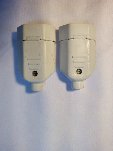 2 Pç Adaptador Pino Fêmea Plug Extensão Tomada 2p+t