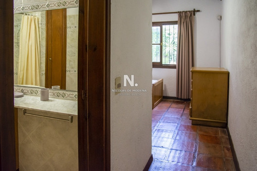 Casa En Venta En Cantegril- Ref: 3670