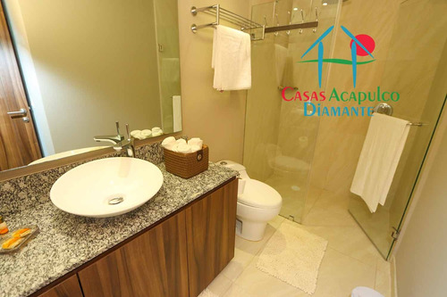 Cad La Isla Emerald J5. De Playa. Terraza Frontal Con Vista A Los Jardines Y Albercas