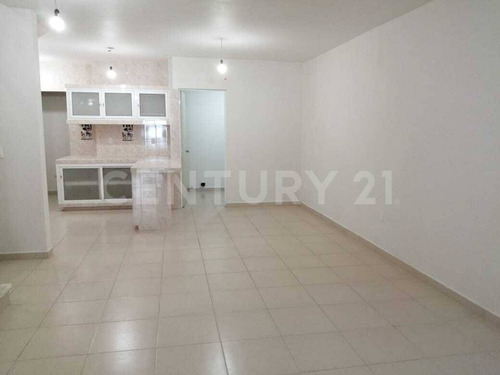 Venta De Casa En Residencial Del Bosque, Veracruz