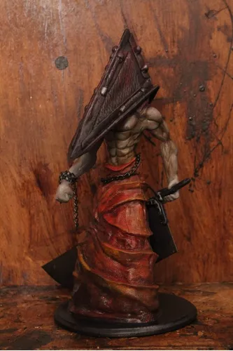 XGLIPQ Silent Hill, Pyramid Head, Altura 15 (cm) / 5,9 (in), Figura de  animación de Material de PVC, Hecho a Mano, Apariencia Exquisita, Hand to  do Spot, (colección Decorativa) Adornos de Regalo 