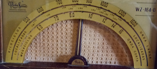 Radio Serra Mod Wz-164-u, Más 100 Años, Funciona (Usado)