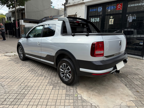 Volkswagen Saveiro 1.6 Cross Gp Cd 110cv Pack High