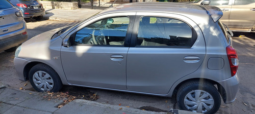 Toyota Etios 1.5 Xs