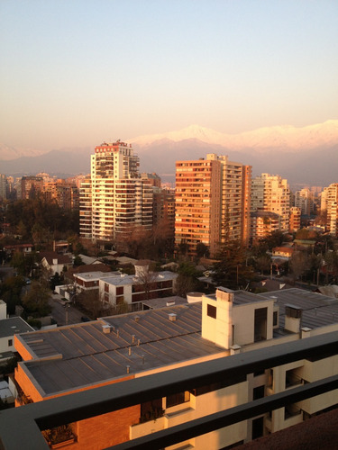 Acogedor Depto A 10 Min De Metro, Vista Despejada Piso 15