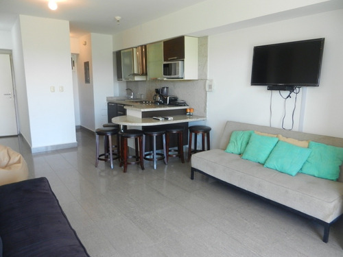Imagen 7 de 14 de Alquiler Vacacional, Bello Apartamento. Playa El Angel