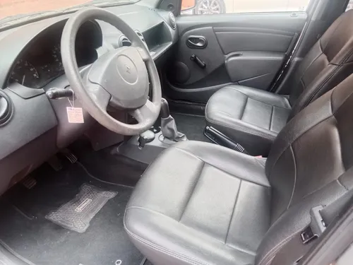 Renault Logan 1.4 Familiar