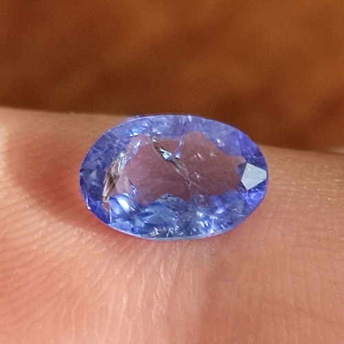 Tanzanita Cristalina Estriada Piedra Preciosa Baja Calida1ct