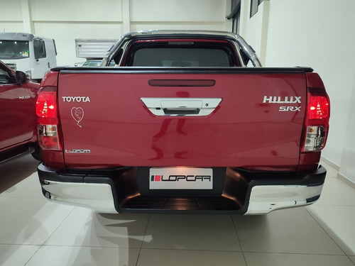 Imagen 11 de 24 de Toyota Hilux Srx 2,8 Tdi 4x2 Mt