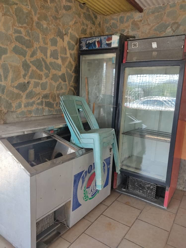 Imagen 3 de 7 de Se Vende Local En La Raiza A Pie De Calle