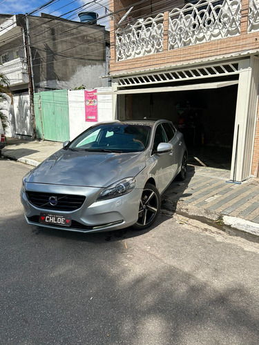 Volvo V40 2.0 T5 R-design Aut. 5p