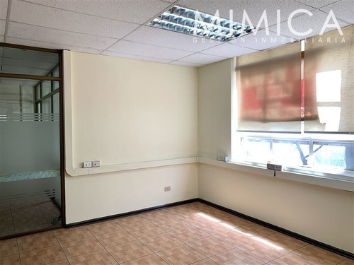 Imagen 16 de 30 de Oficina En Venta En Santiago