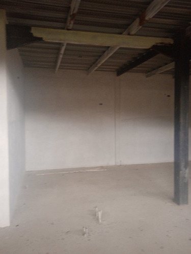 Imagen 9 de 17 de En Venta Galpones Con Apartamentos