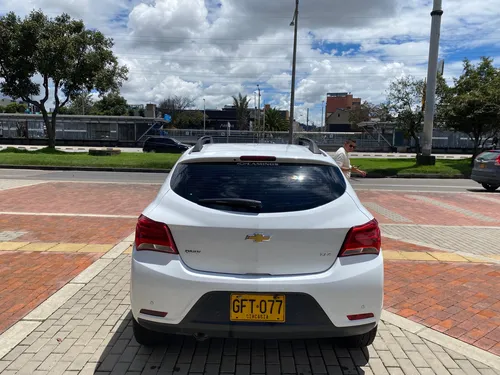 Chevrolet Onix 1.4 Ltz 5 p