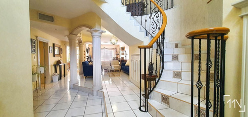 Imagen 4 de 27 de Casa En Venta Las Misiones Frente A Parque