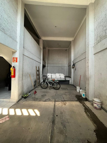 Imagen 20 de 23 de Edificio De 3 Plantas Con Uso De Suelo Mixto. Magnifica Oportunidad De Inversión.