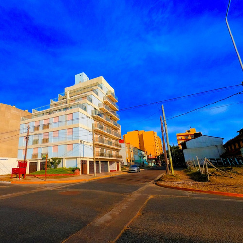 Imagen 3 de 21 de ¿soñas Con Una Vista Directa Al Mar? Este Departamento 1 Ambiente, Con Cochera Es Para Vos! Oportunidad. Oferta.