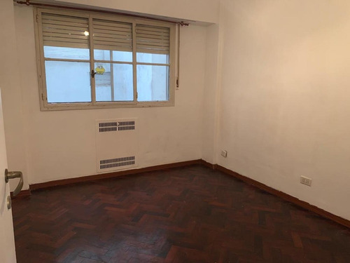 Imagen 5 de 9 de Departamento De 3 Ambientes En C.a.b.a.