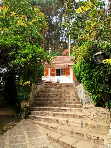 Arriendo Amplio Chalet Ubicado En Miraflores Bajo