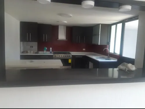 Casa Iluminada Venta Súper Céntrica En La Parte Baja Las Alamedas