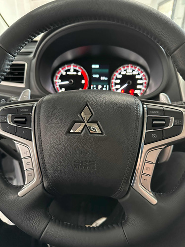 Mitsubishi L200 2.4 Di-d High Power 181cv Cuero