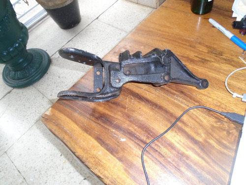 Imagen 2 de 4 de Vendo Base De Motor De Nissan Sentra I, Año 1992