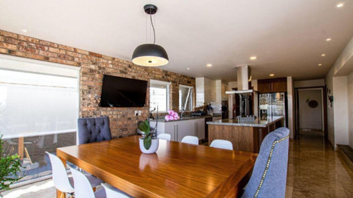 Casa En La Estadía, Calzada De Los Llorones #·24, Fracc. La Estadía En Atizapán Estado De México. Cerca De Residencial Chiluca, Club De Golf Chiluca, Zona Esmeralda, Presa Madín. Fl19-za