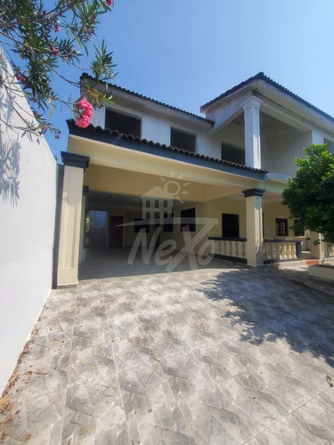 Amplia Casa En Venta, Gurabo (jpc-225)