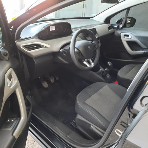 Peugeot 208 1.6 Active 2018