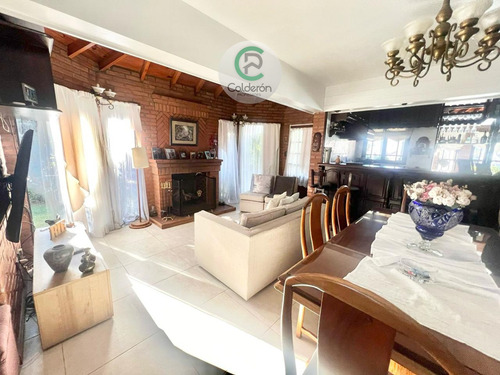 Casa En Venta Country Club Banco Provincia( Fondo Arroyo)