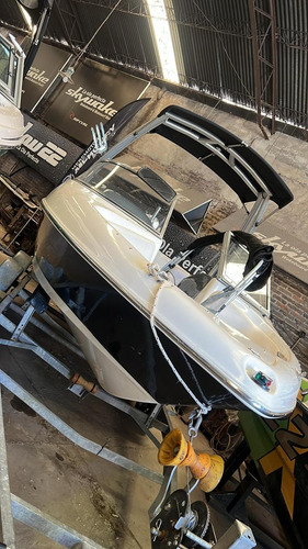 Quicksilver 1800 (2015) - Evindure V6 Ecologico 150 Hp