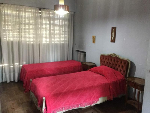 37 Entre 1 Y 2 La Plata