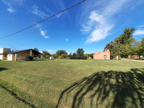 Lote Country Club Lobos
