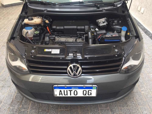 Imagem 12 de 13 de Volkswagen Fox 2014 1.0 Trend Tec Total Flex 5p
