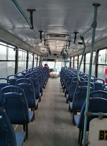 Bus Urbano Iveco Operativo Trabajando Con Ruta