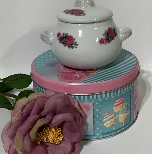 Porta Doce De Porcelana Modelo Panelinha Com Tampa.