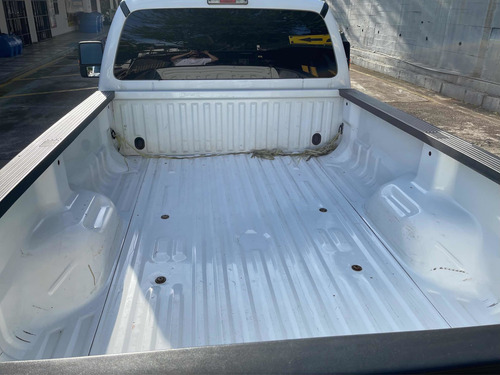 Imagen 9 de 15 de Ford F-250 Xlt Xlt