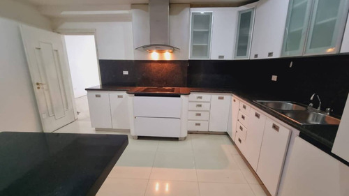 Imagen 10 de 30 de Ha Apartamento En Venta En El Parral Res. Laocoonte Valencia