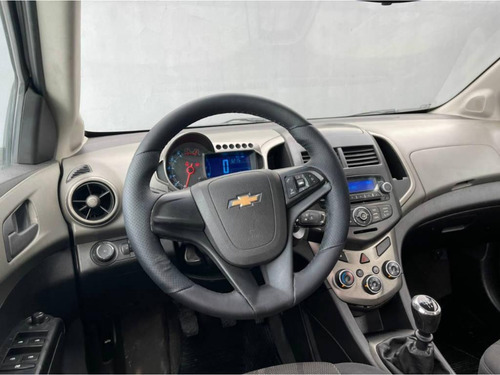 Imagem 6 de 10 de Chevrolet Sonic 1.6 Lt