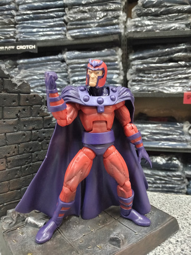 Marvel Legends, Magneto, Jubilee Wave!! (Usado)