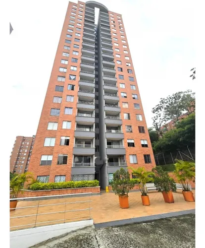 Apartamento En Arriendo En El Poblado, Cómodo Y Bien Ubicado