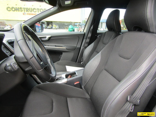 Volvo Xc60 2.5 T5 Awd Momentum