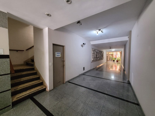 2 Departamentos 3 Ambientes Cada Uno Con Cochera