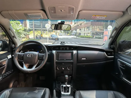 Toyota Fortuner SW4 2.7L