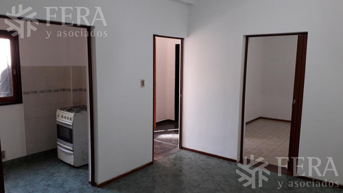Venta De Departamento Tipo Casa De 5 Ambientes Con Patio En Wilde (26413)