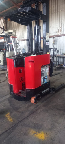 Montacargas Reach Raymond 36vcd Funcionando
