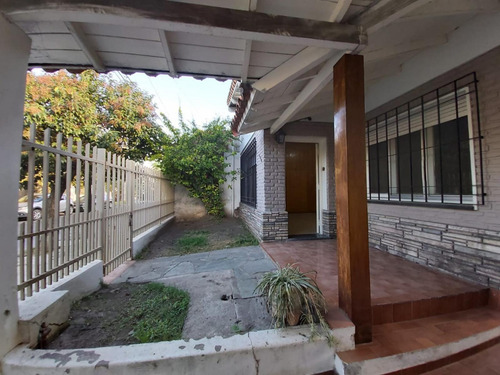 Chalet .v. Sto. 3 Amb.y Depen. Gar 2 Autos Susana Quinelli